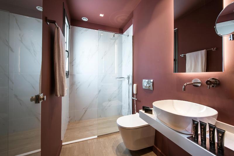 Metropole Urban Hotel - Oda