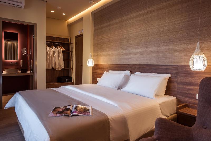 Metropole Urban Hotel - Oda