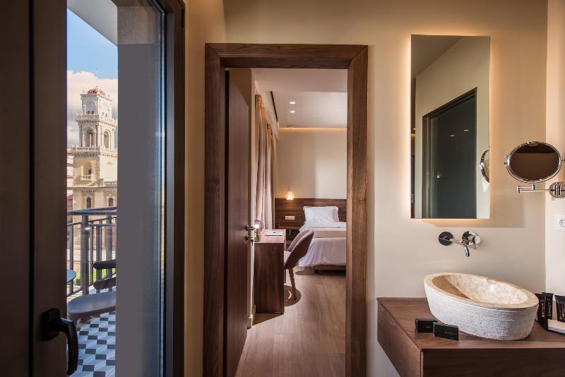 Metropole Urban Hotel - Oda