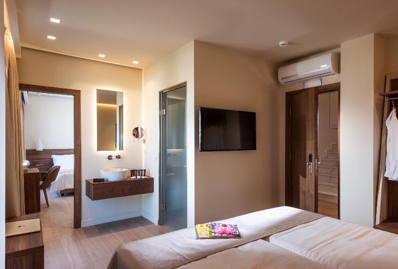 Metropole Urban Hotel - Oda