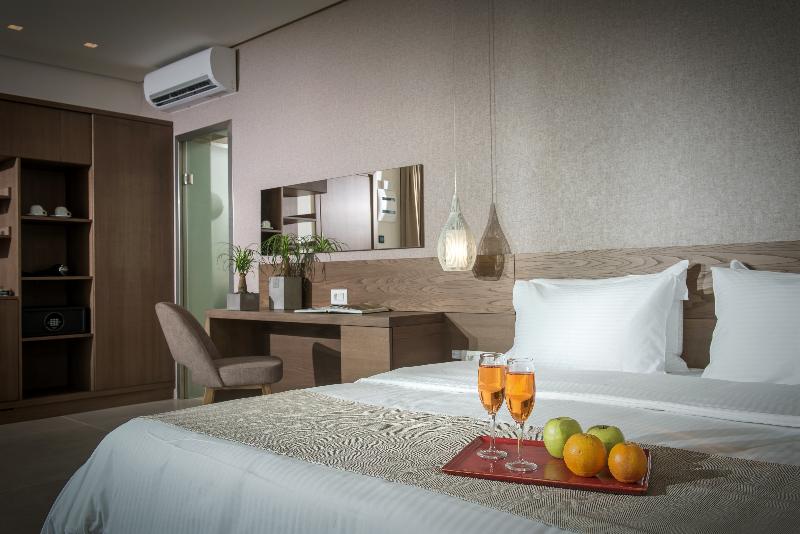 Metropole Urban Hotel - Oda