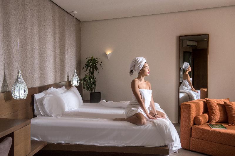 Metropole Urban Hotel - Oda