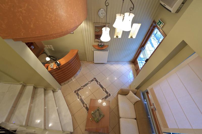 Anesis Hotel - Lobi