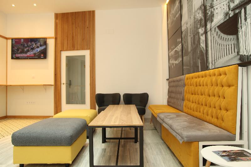 Basic Hotel Sevilla Catedral - Lobi