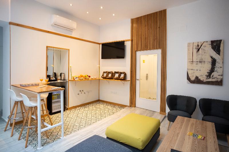 Basic Hotel Sevilla Catedral - Lobi