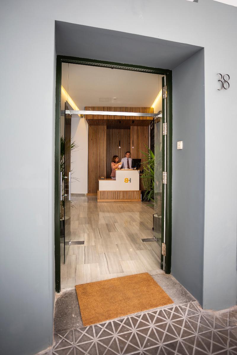 Basic Hotel Sevilla Catedral - Lobi