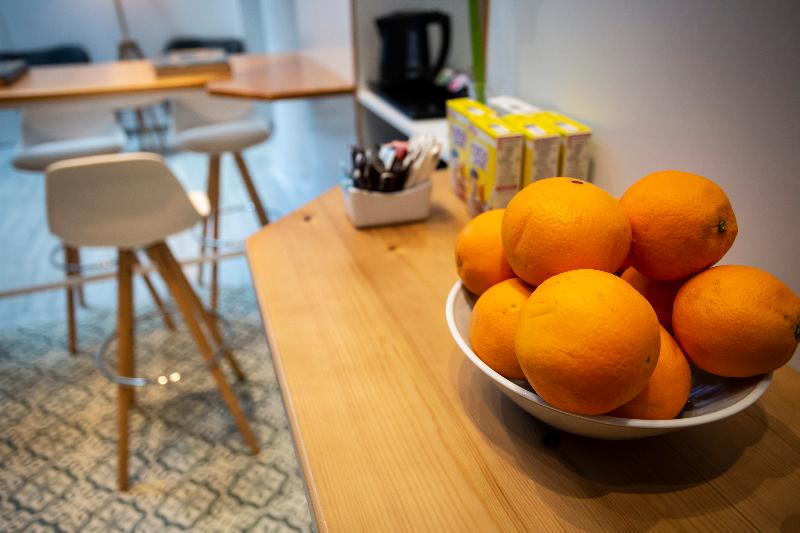 Basic Hotel Sevilla Catedral - Lobi