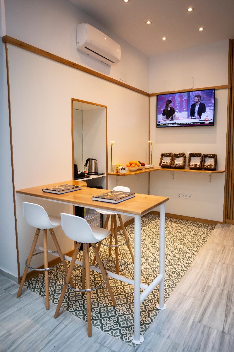Basic Hotel Sevilla Catedral - Lobi