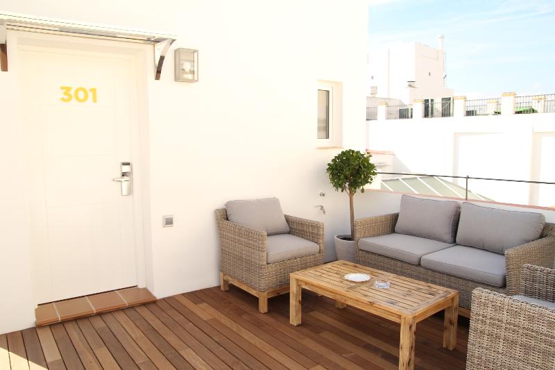 Basic Hotel Sevilla Catedral - Genel