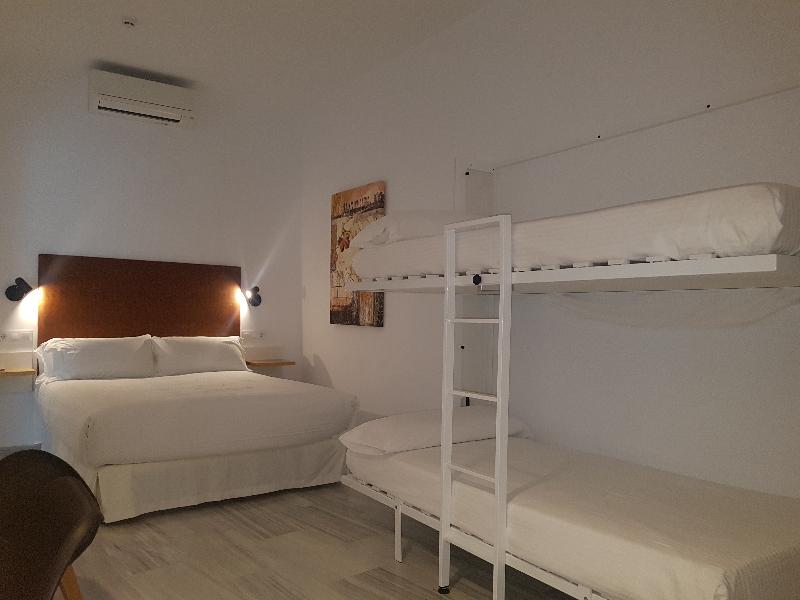 Basic Hotel Sevilla Catedral - Oda
