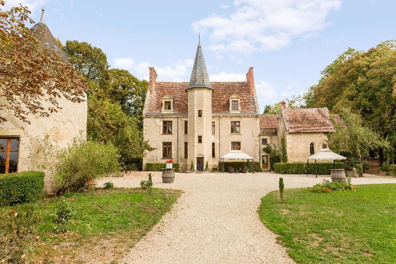 Château le Sallay - Genel