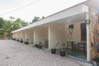 RedDoorz near Baluran National Park otel fotoğrafı