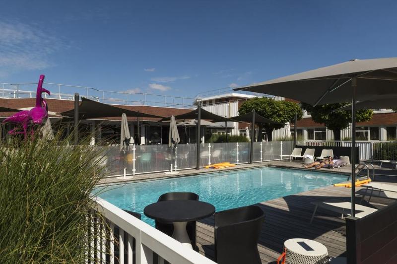 Ibis Styles Lyon Bron Eurexpo - Havuz