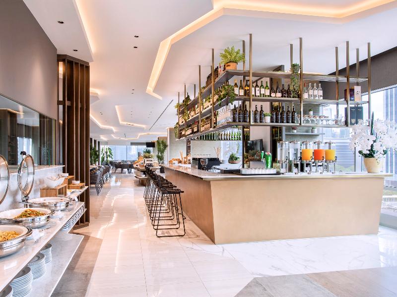 Mercure Jakarta Gatot Subroto - Bar
