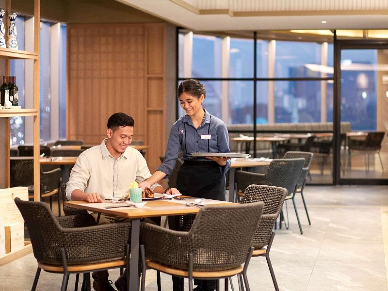 Mercure Jakarta Gatot Subroto - Restoran