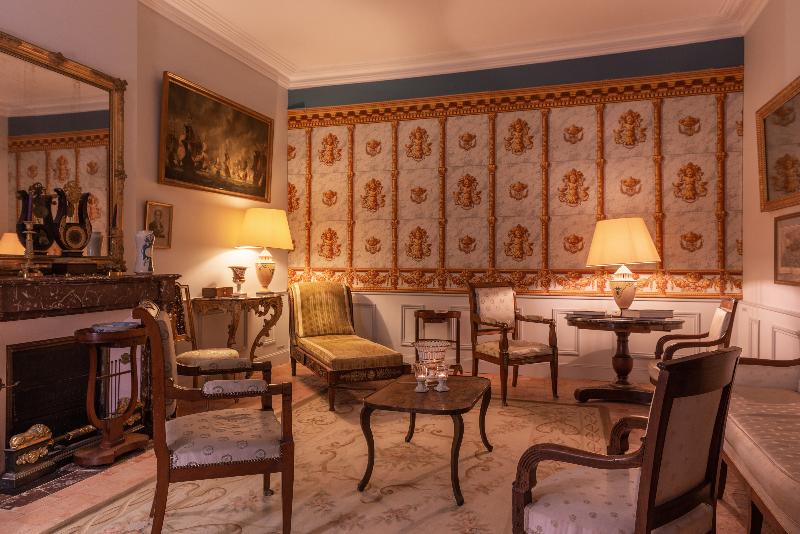 Hotel The Originals Le Domaine de Mestré - Lobi