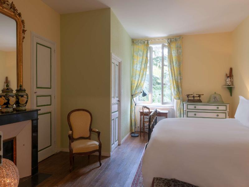 Hotel The Originals Le Domaine de Mestré - Oda