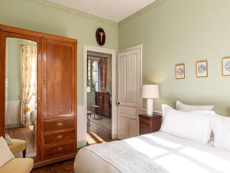 Hotel The Originals Le Domaine de Mestré - Oda
