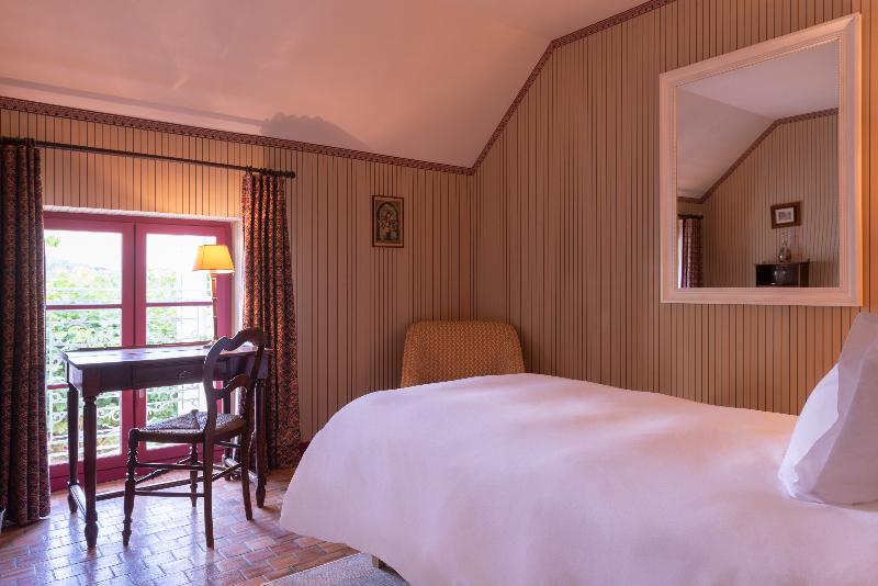 Hotel The Originals Le Domaine de Mestré - Oda