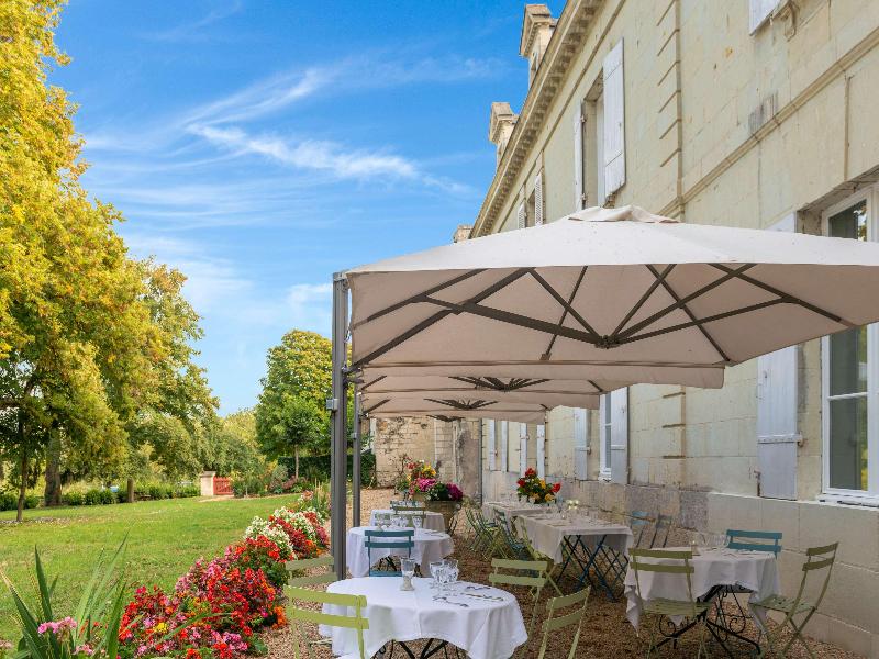 Hotel The Originals Le Domaine de Mestré - Restoran