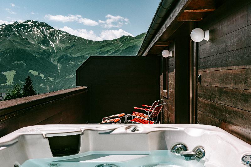 Experimental Chalet - Oda