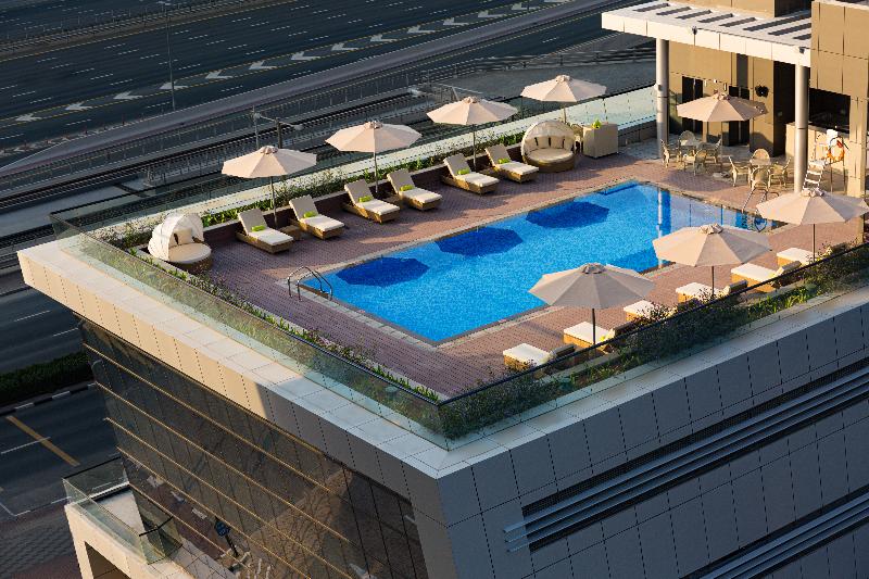 Millennium Place Dubai Marina - Havuz