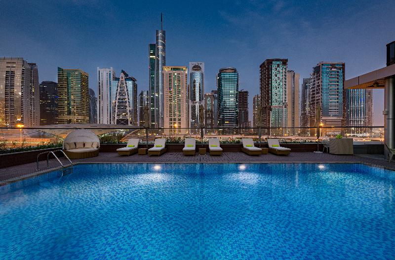 Millennium Place Dubai Marina - Havuz