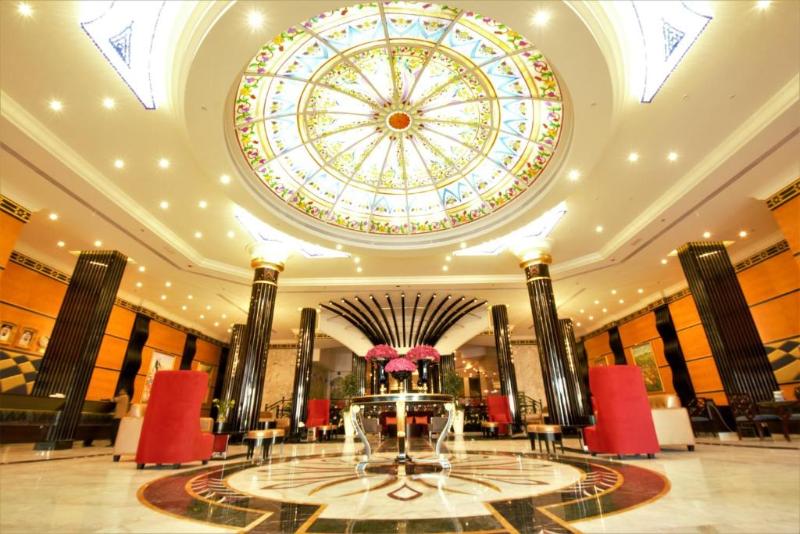 Red Castle Hotel - Lobi