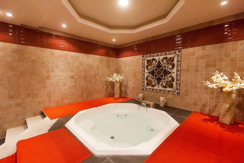 Red Castle Hotel - Aktivite