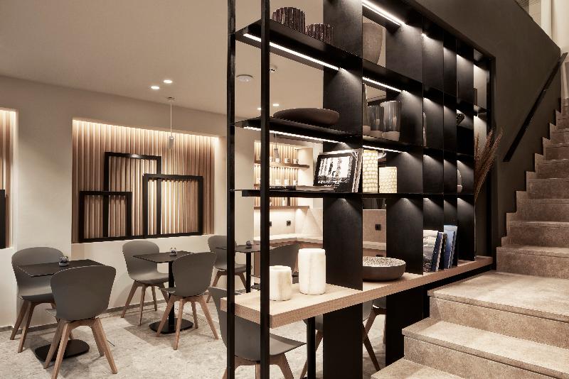 Urban Frame Hotel - Lobi