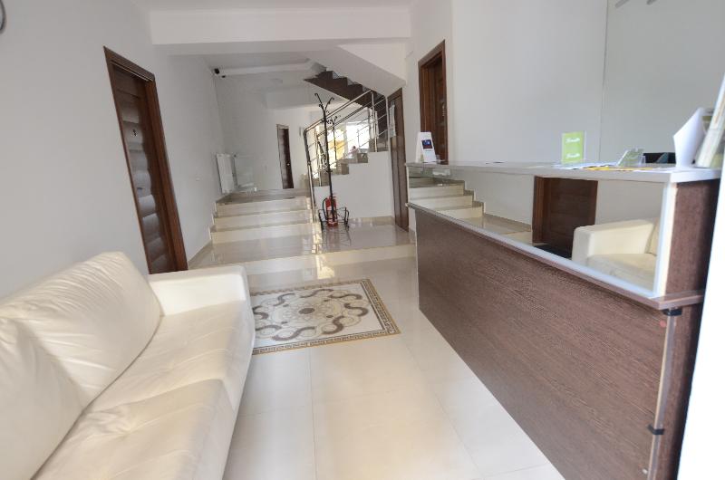 Decebal Residence Apartments - Lobi