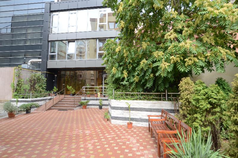 Decebal Residence Apartments - Genel