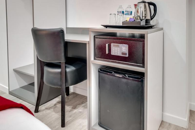 Paris Hotel Clichy - Oda