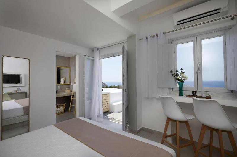 Sunset Faros - Oda