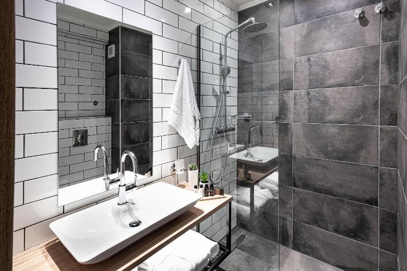 31 Doors Hotel - Oda