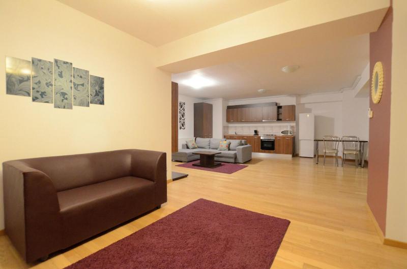 Upground Residence Apartments - Bar