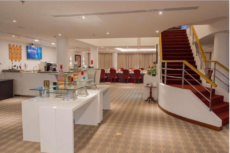 Al Reem Village Hotel - Restoran