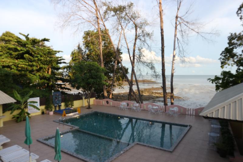 Anyavee Chom by The Sea - Havuz