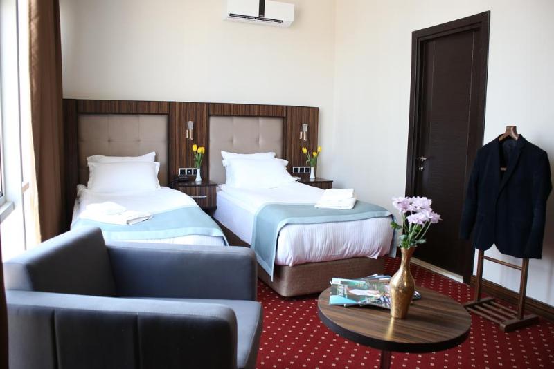 Legend Business Hotel - Oda