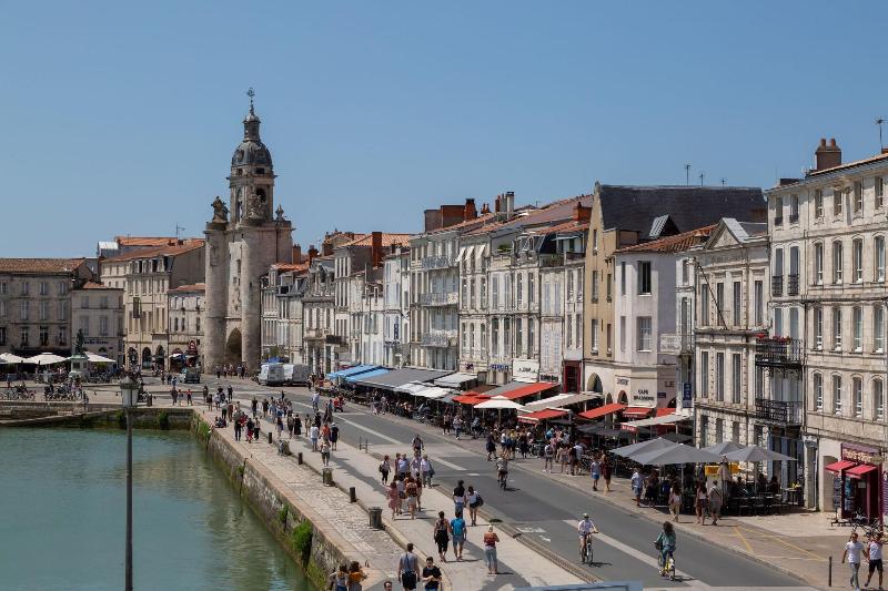 Hôtel De La Tour De Nesle - Genel