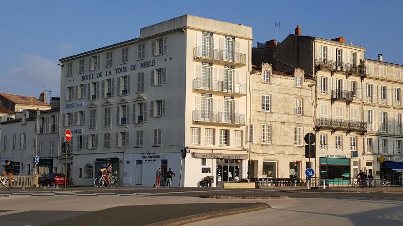 Hôtel De La Tour De Nesle - Genel