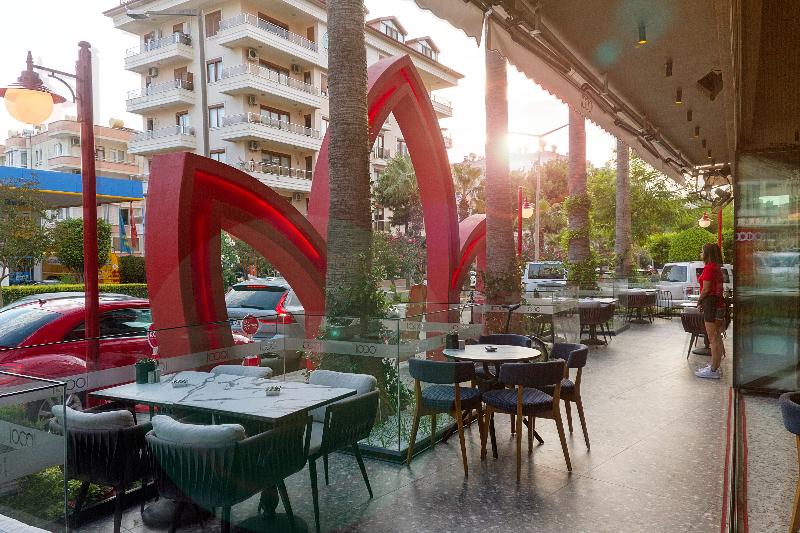 Comfort Suites - Teras