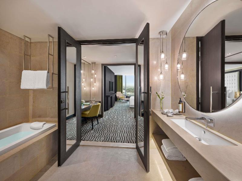 Fairmont Riyadh - Oda