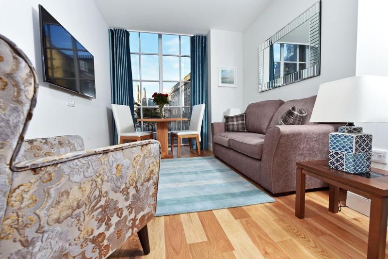 Royal Athenaeum Suites - Genel