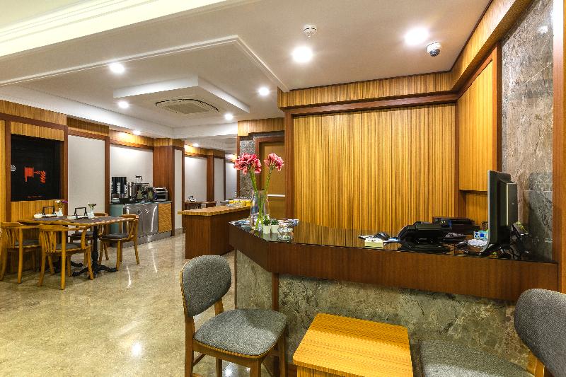 Obelisk Hotel & Suites - Lobi