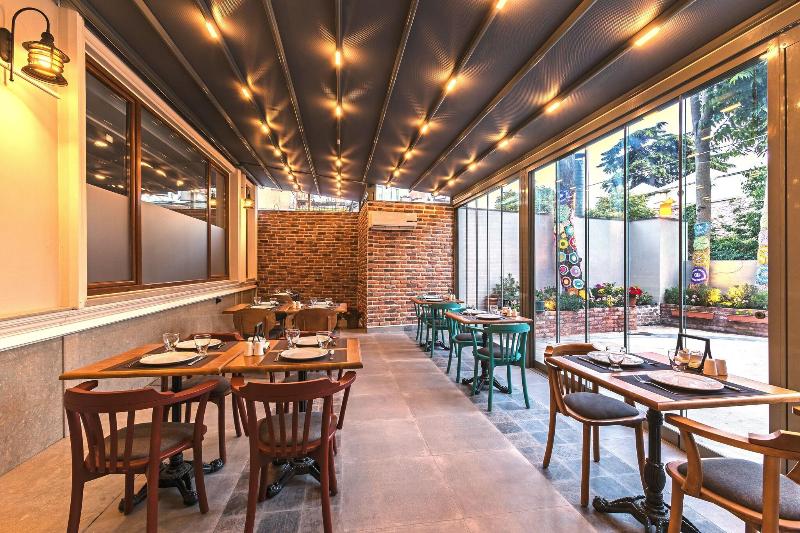 Obelisk Hotel & Suites - Restoran