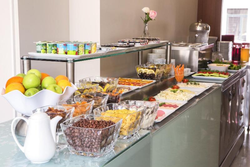 Obelisk Hotel & Suites - Restoran