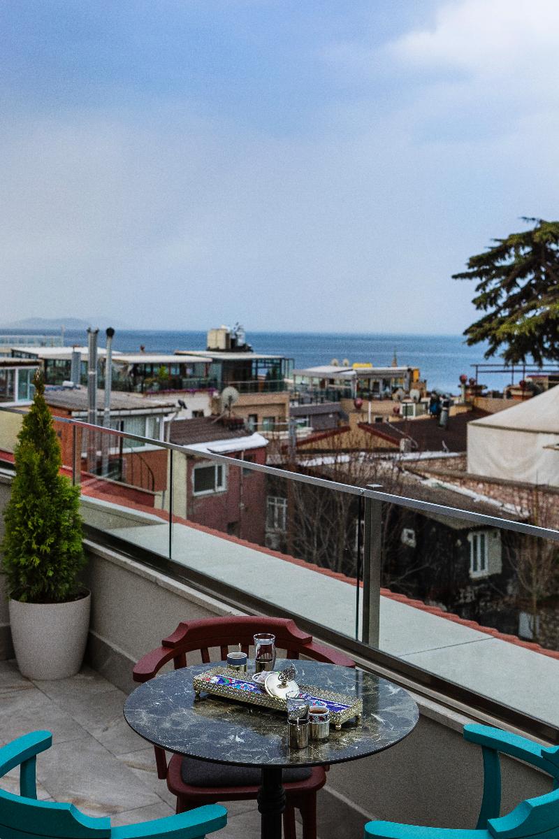 Obelisk Hotel & Suites - Teras