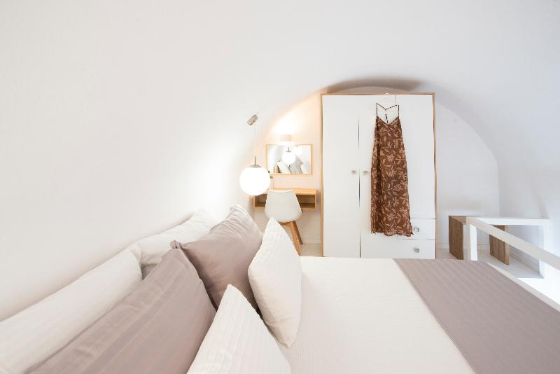 White Orchid Luxury Suites - Oda