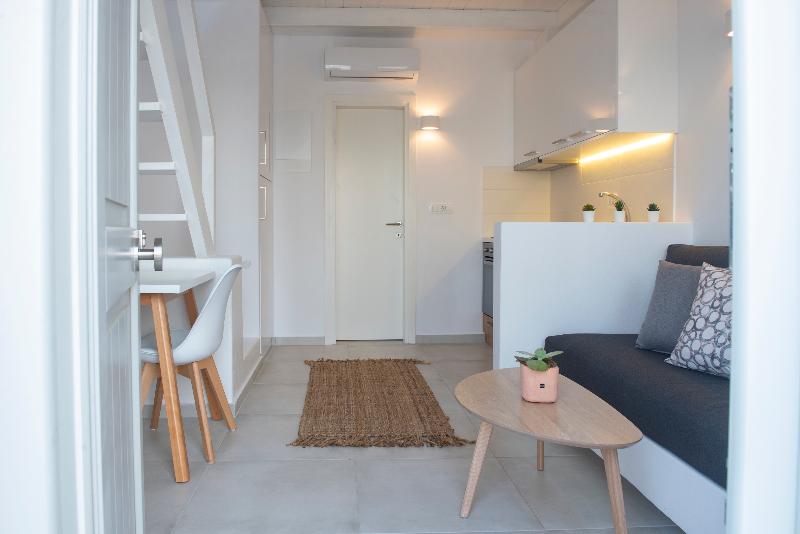 White Orchid Luxury Suites - Oda